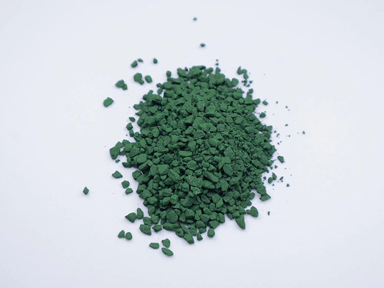 Chromium sesquioxide (Cr2O3)