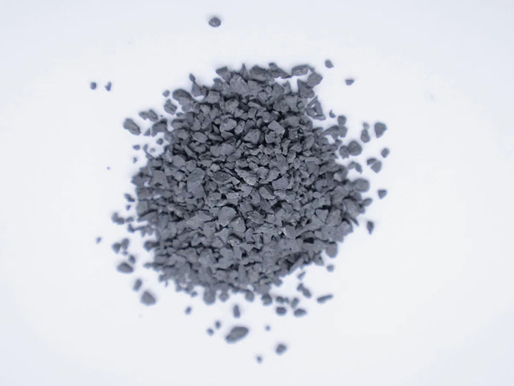 Monocrystalline silicon (Si)